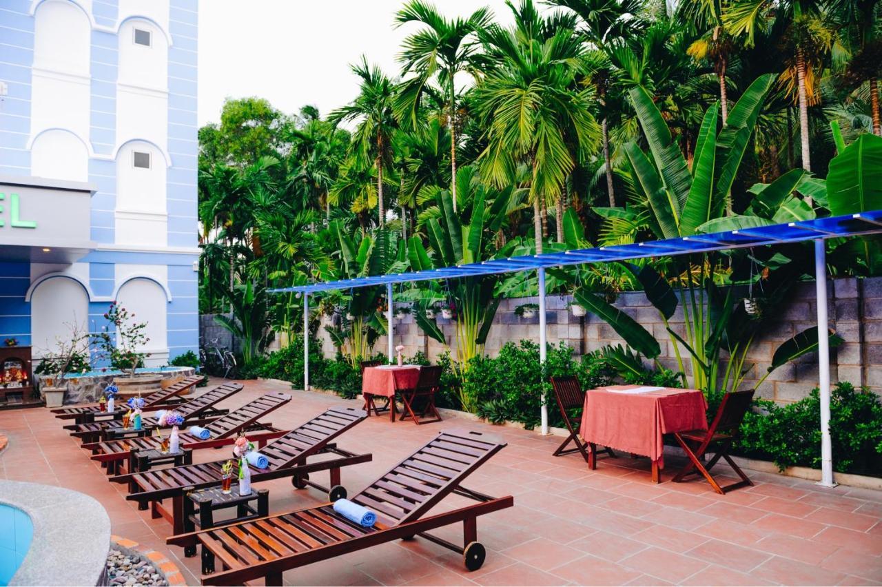 Mui Ne Alena Bungalow Hotel Phan Thiet Exteriör bild